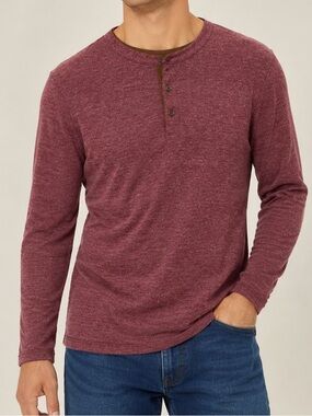 Banana Republic Factory Men's Long-Sleeve Henley in Maroon